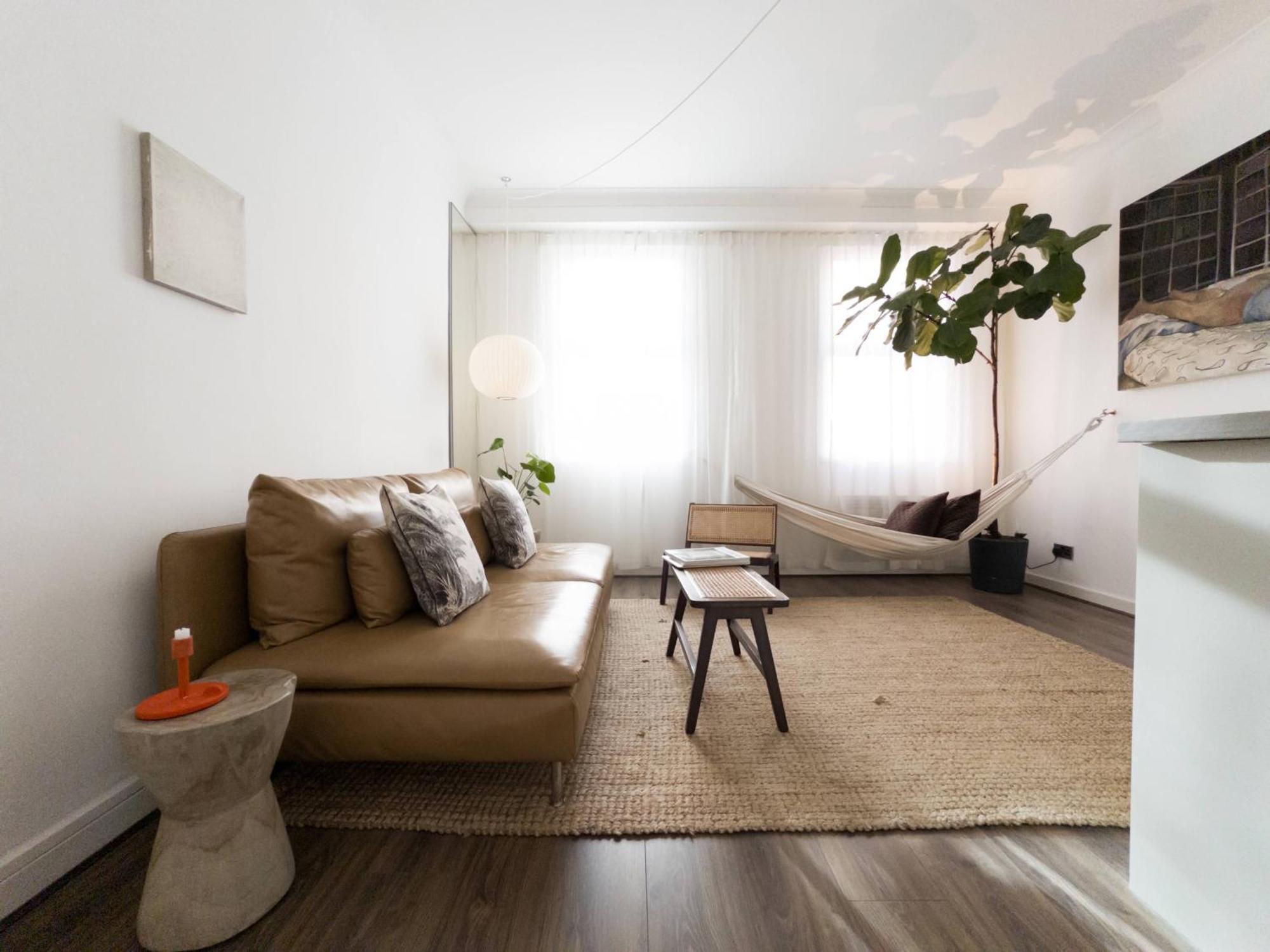 Tranquil Oasis W 100Inch Cinema & Hammock, By The Design Traveller Apartment Лондон Екстериор снимка