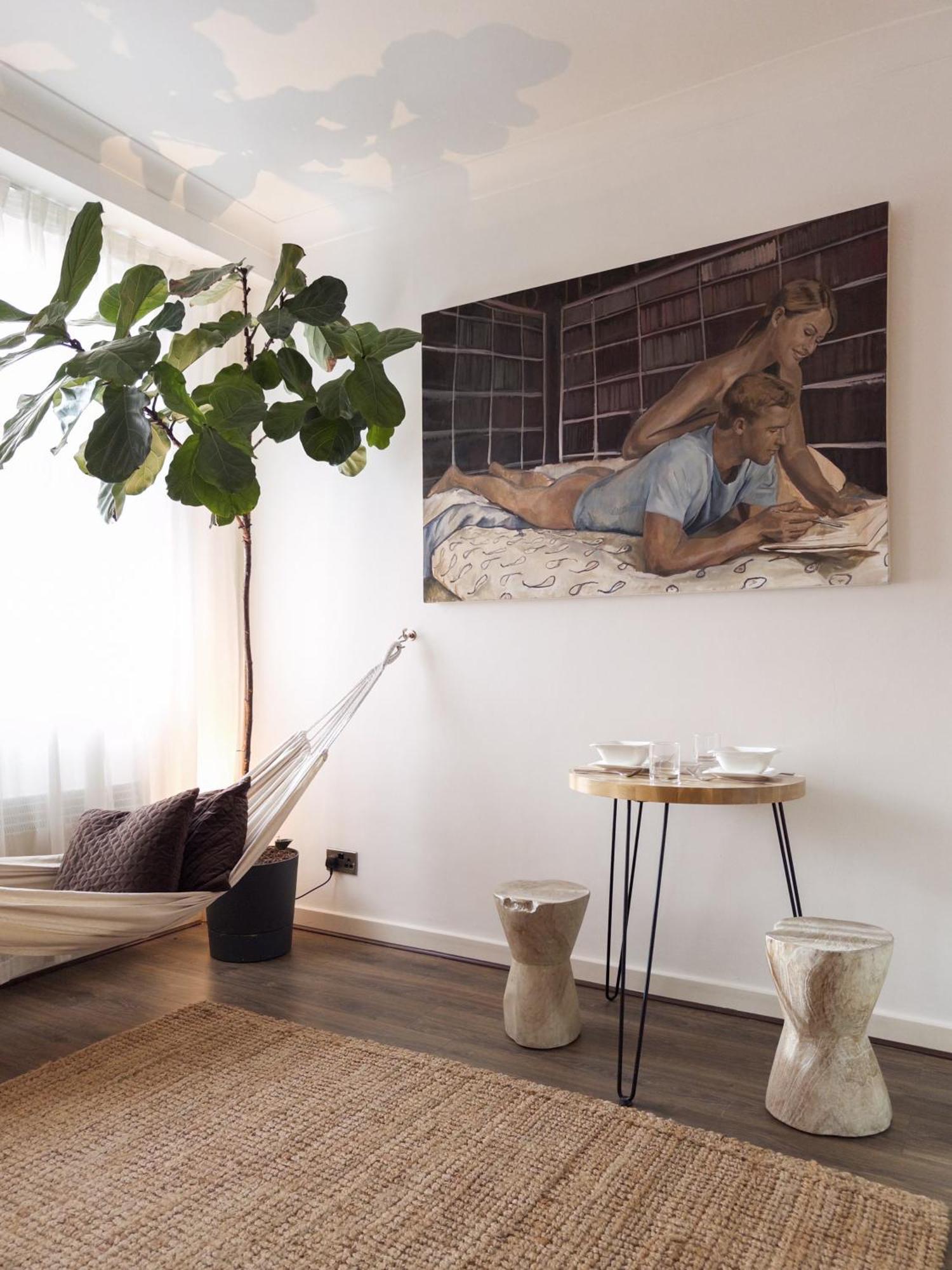 Tranquil Oasis W 100Inch Cinema & Hammock, By The Design Traveller Apartment Лондон Екстериор снимка
